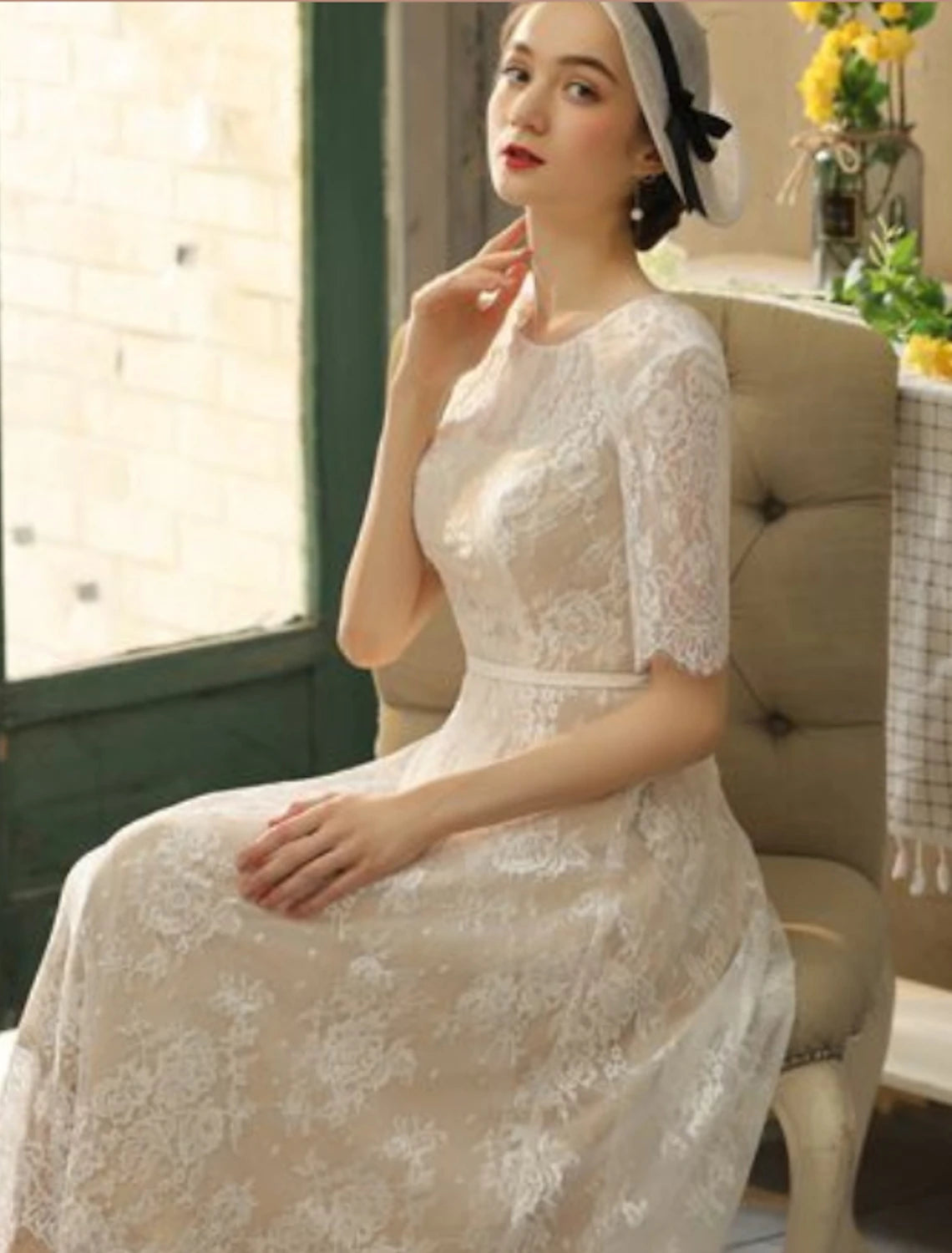 Luolandi Reception Fall Wedding Dresses Little Dresses in Color A-Line Illusion Neck Half Sleeve Tea Length Lace Bridal Gowns With Sash / Ribbon Appliques