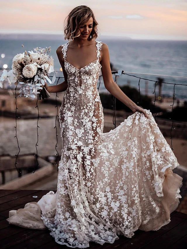 Luolandi Beach Sexy Boho Wedding Dresses Court Train Mermaid / Trumpet Sleeveless V Neck Lace