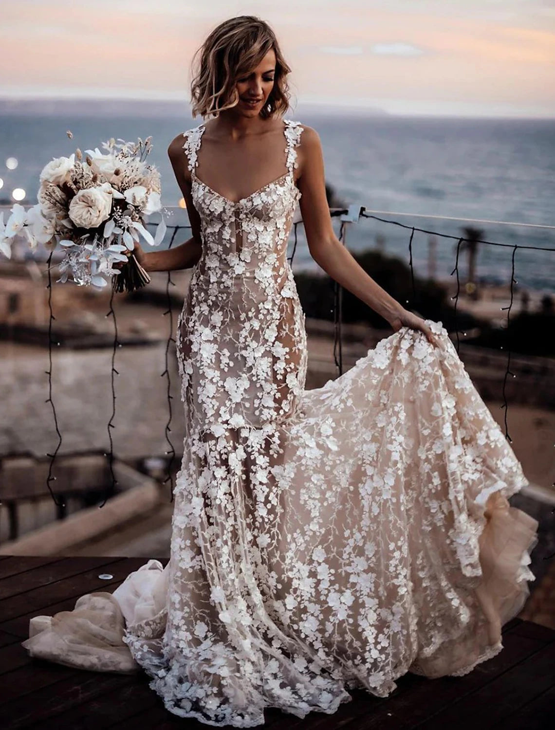 Luolandi Beach Sexy Boho Wedding Dresses Mermaid Sweetheart Regular Straps Court Train Lace Bridal Gowns With Appliques Summer Fall Wedding Party