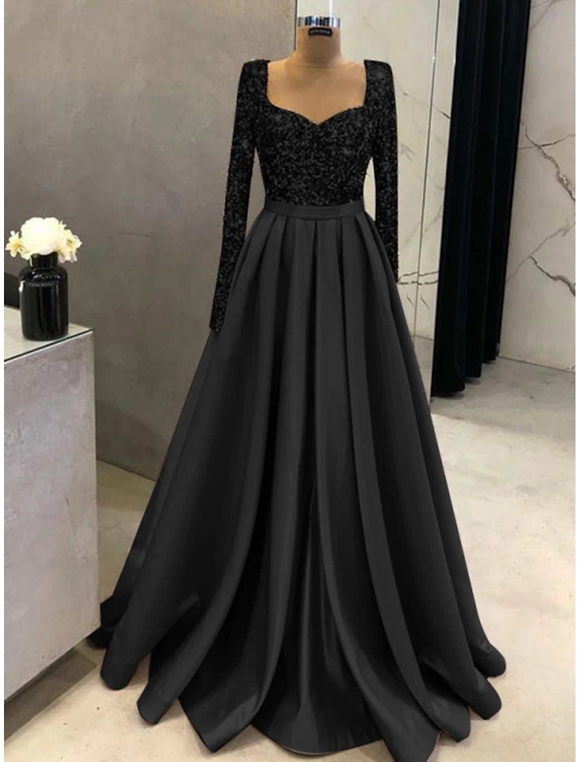 A-Line Evening Gown Elegant Dress Formal Fall Sweep / Brush Train Long Sleeve Square Neck Satin with Glitter
