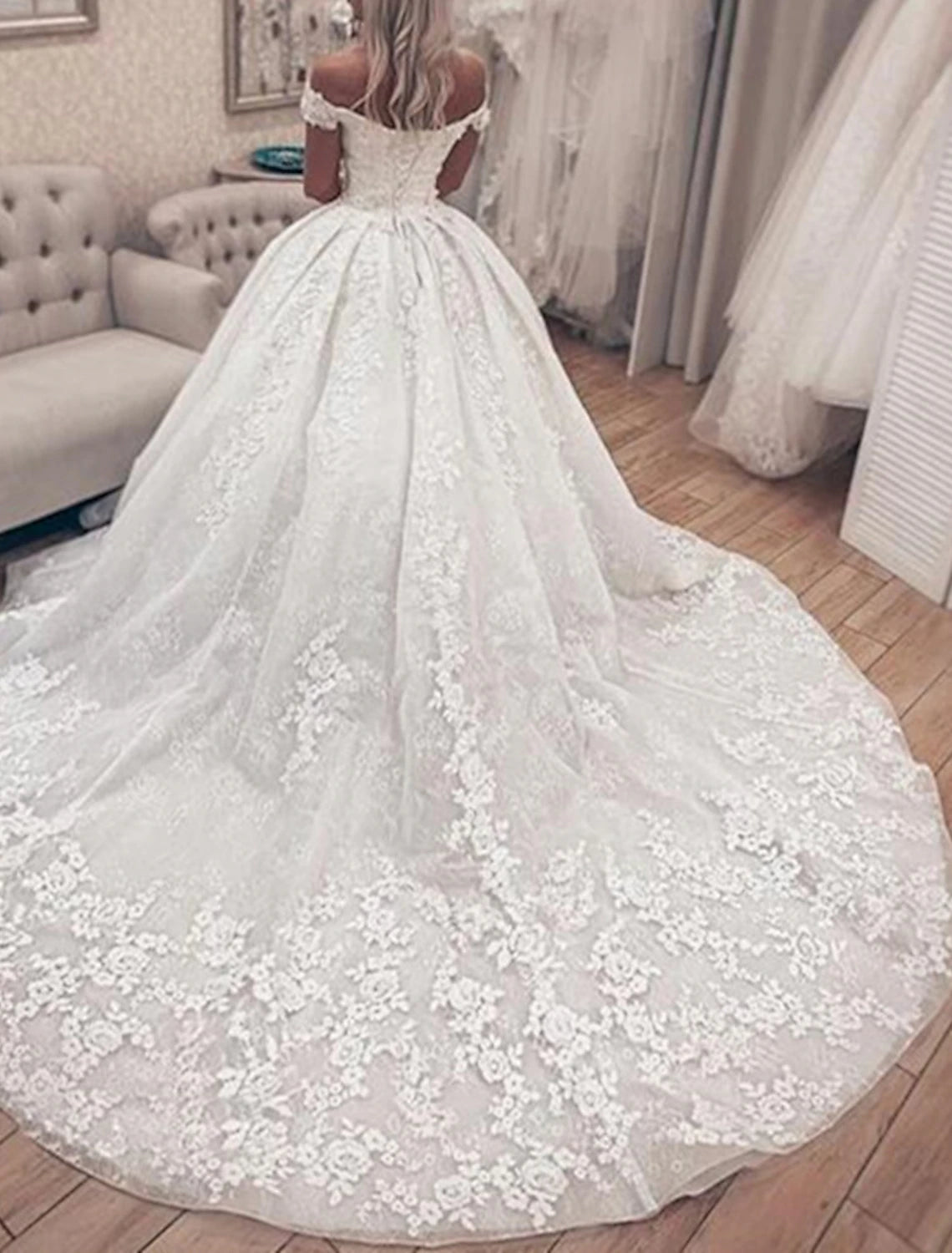 Luolandi Engagement Formal Wedding Dresses Ball Gown Off Shoulder Cap Sleeve Chapel Train Lace Bridal Gowns