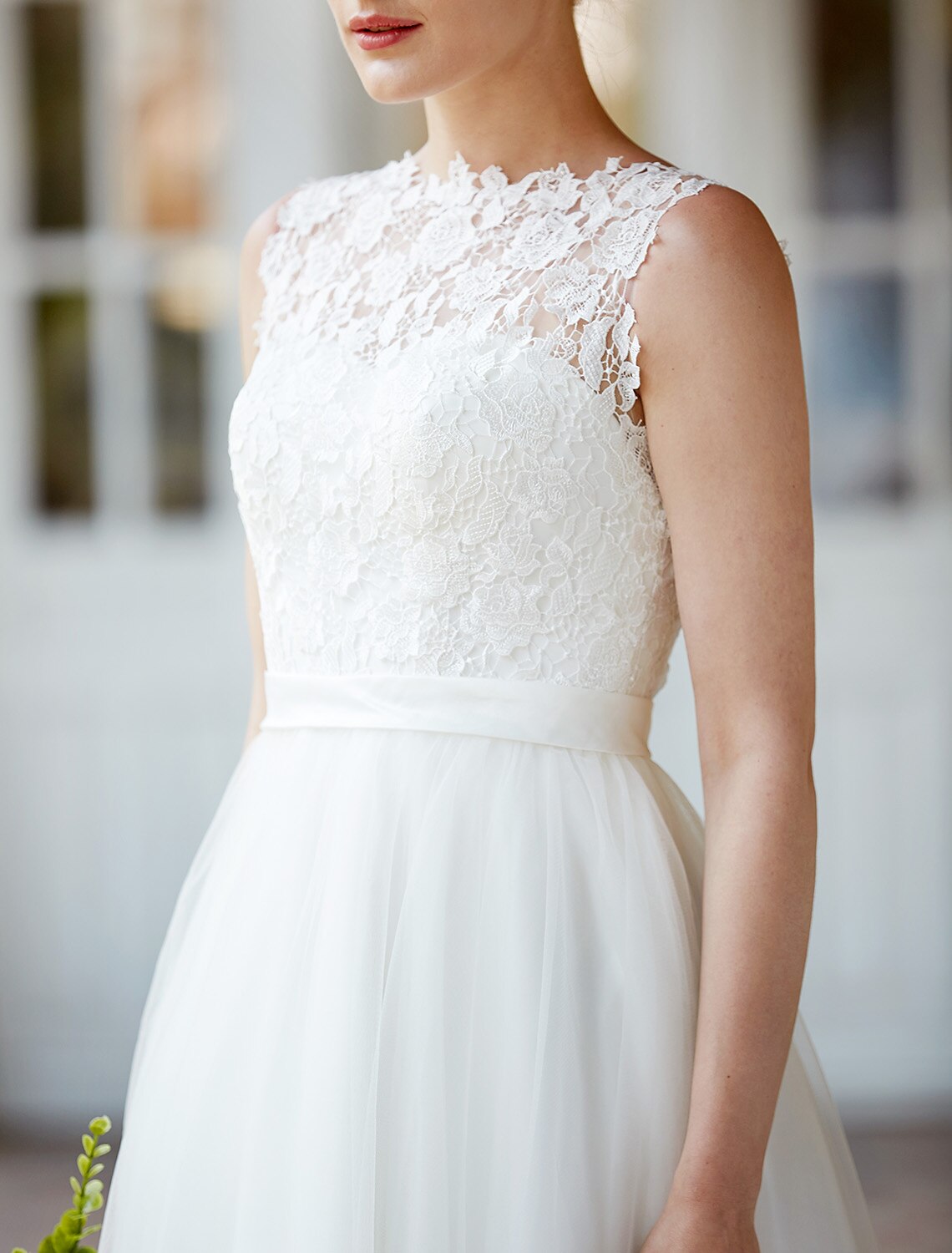 Luolandi Reception Little Dresses Wedding Dresses A-Line Illusion Neck Sleeveless Tea Length Lace Bridal Gowns With Sashes / Ribbons