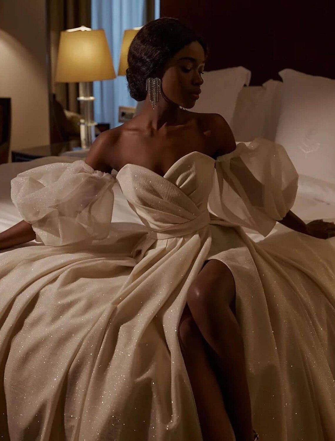 Luolandi Beach Sparkle & Shine Wedding Dresses A-Line Off Shoulder Short Sleeve Floor Length Sequined Bridal Gowns