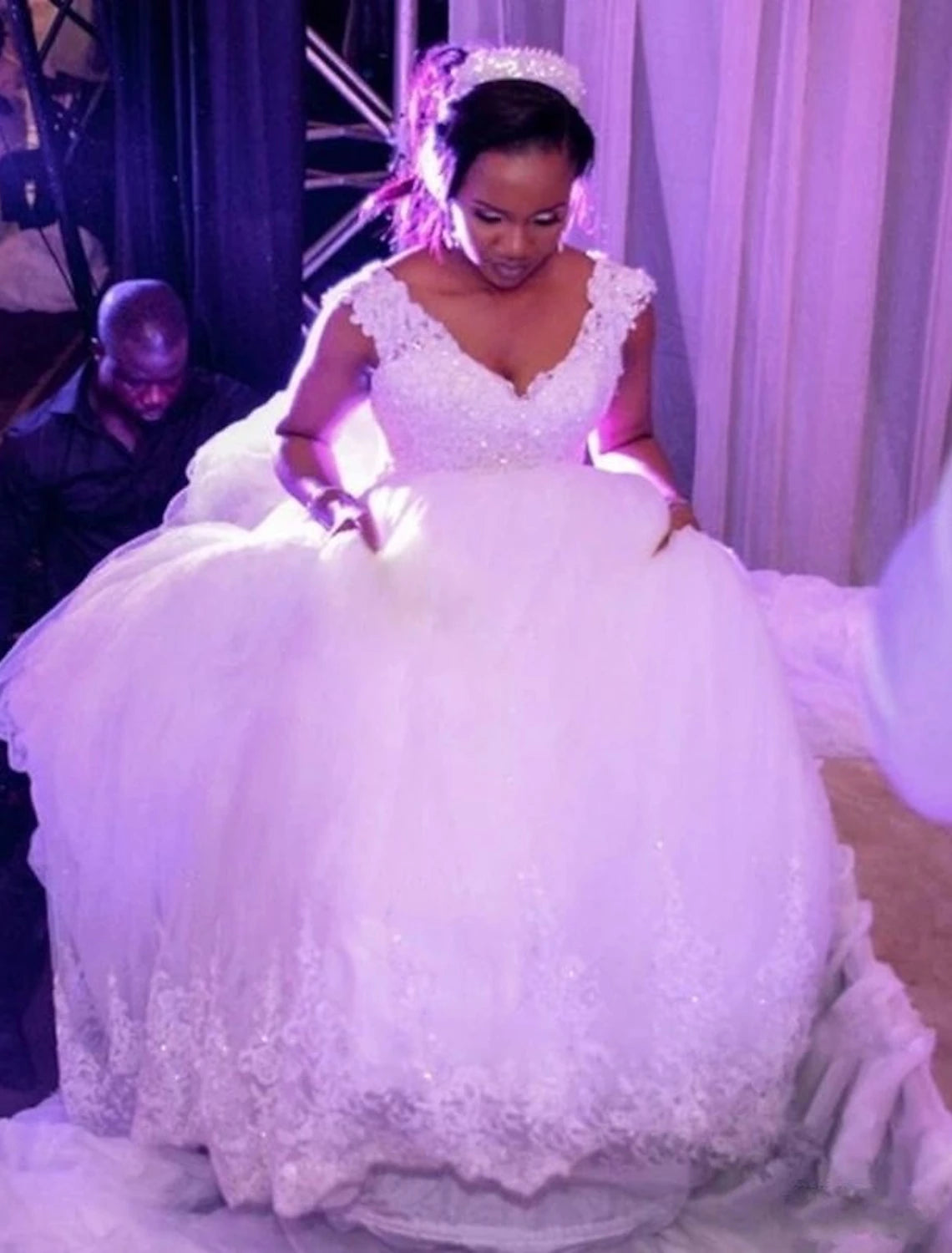 Luolandi Sexy Formal Wedding Dresses Ball Gown V Neck Cap Sleeve Chapel Train Lace Bridal Gowns With Beading