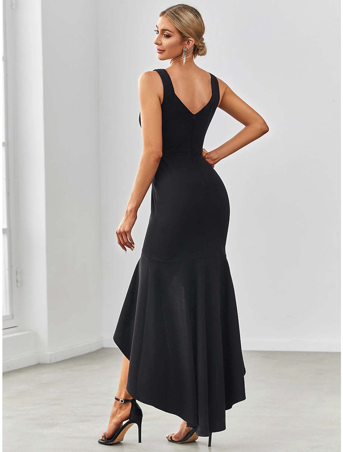 Luolandi Mermaid / Trumpet Evening Gown Sexy Dress Formal Asymmetrical Sleeveless V Neck Nylon V Back with Ruffles