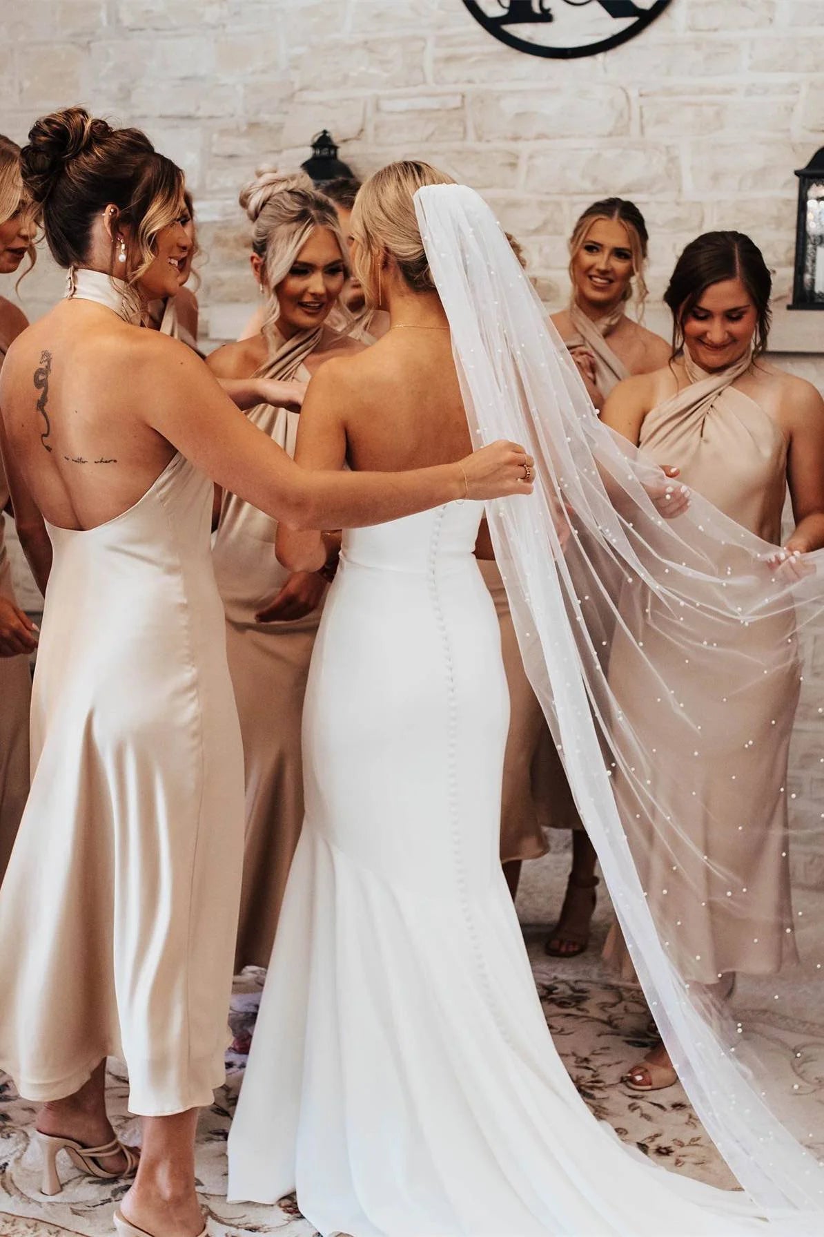 Luolandi Halter Sheath Long Bridesmaid Dress Elegant Evening Party Dress Simple Formal Dress