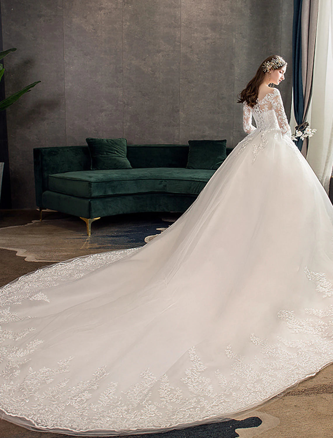 Luolandi Engagement Formal Fall Wedding Dresses Ball Gown Illusion Neck Long Sleeve Cathedral Train Lace Bridal Gowns