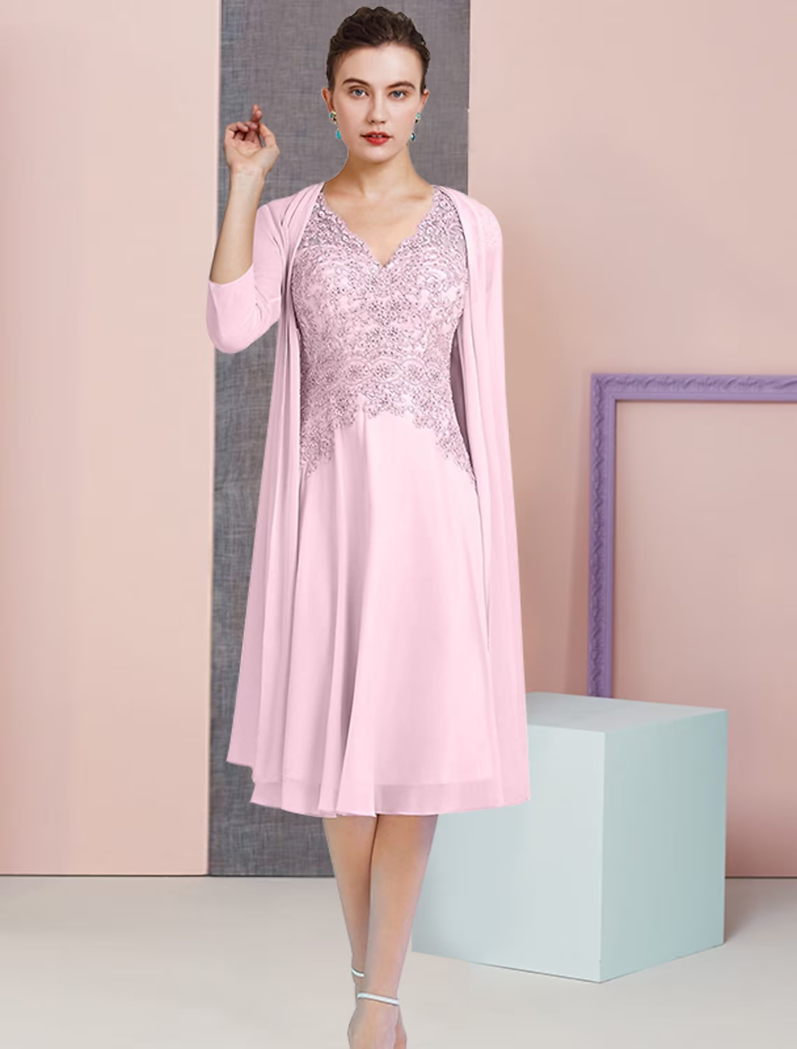 Luolandi A-Line Mother of the Bride Dress Formal Wedding Guest Vintage Elegant V Neck Knee Length Chiffon Lace 3/4 Length Sleeve Jacket Dresses with Appliques