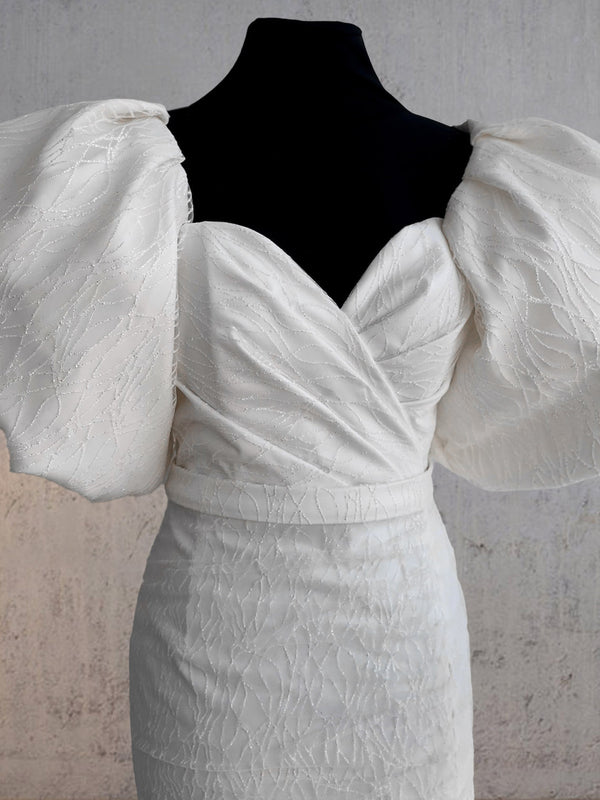 Luolandi Sheath Puff Sleeves Short V-Neck Wedding Dress Beautiful