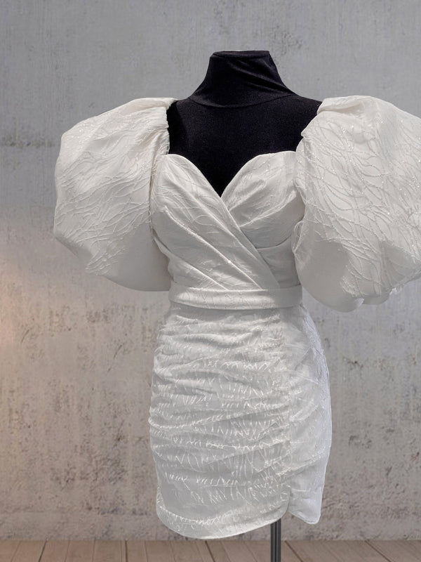 Luolandi Sheath Puff Sleeves Short V-Neck Wedding Dress Beautiful