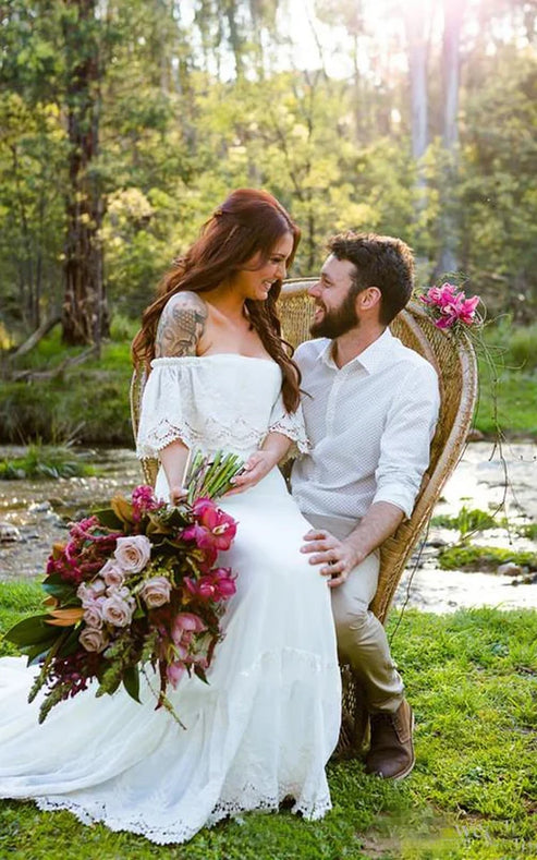 Luolandi Short Sleeve Lace Boat Neck Appliques Court Train Bohemian Wedding Dress Off Shoulder