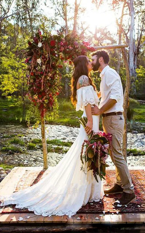 Luolandi Short Sleeve Lace Boat Neck Appliques Court Train Bohemian Wedding Dress Off Shoulder