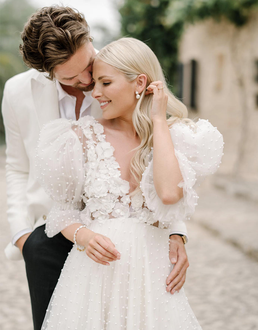 Luolandi Vintage Short Wedding Dress with Sleeves V-neck Sexy With Flowers