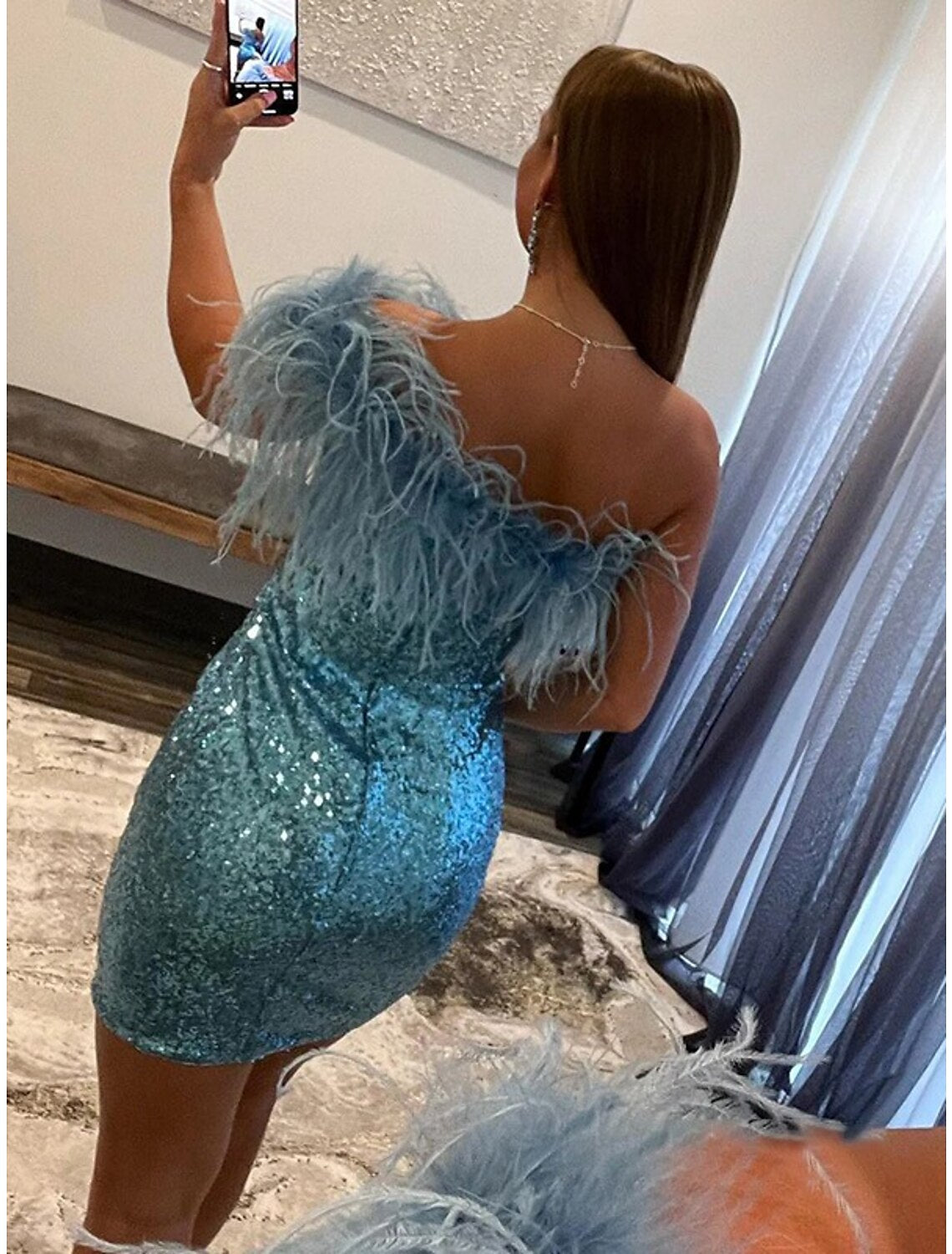 Luolandi Mermaid / Trumpet Cocktail Dresses Party Dress Homecoming Short / Mini Sleeveless One Shoulder Sequined with Feather