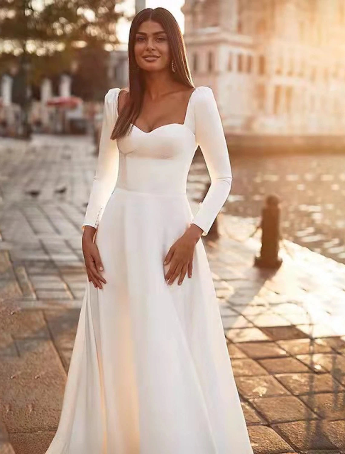 Luolandi Reception Royal Style Casual Wedding Dresses A-Line Sweetheart Long Sleeve Sweep / Brush Train Satin Bridal Gowns