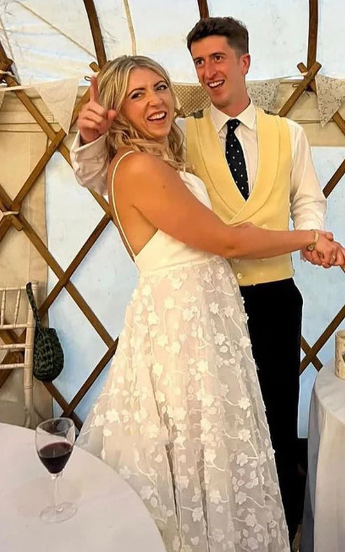 Luolandi Spaghetti Straps A-Line Satin Elegant Wedding Dress Sleeveless With Court Train