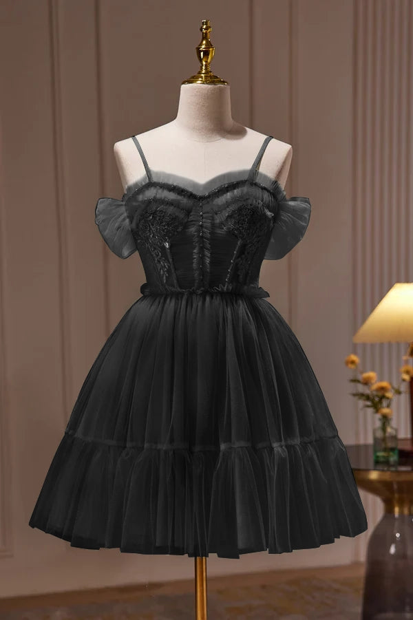 Luolandi Lovely A Line Spaghetti Straps Tulle Lace Appliques Short Prom Dresses With Bow Homecoming Dress