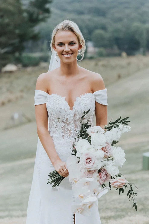 Luolandi Split Front Off-the-shoulder Sexy Sweetheart Satin Wedding Dress With Lace