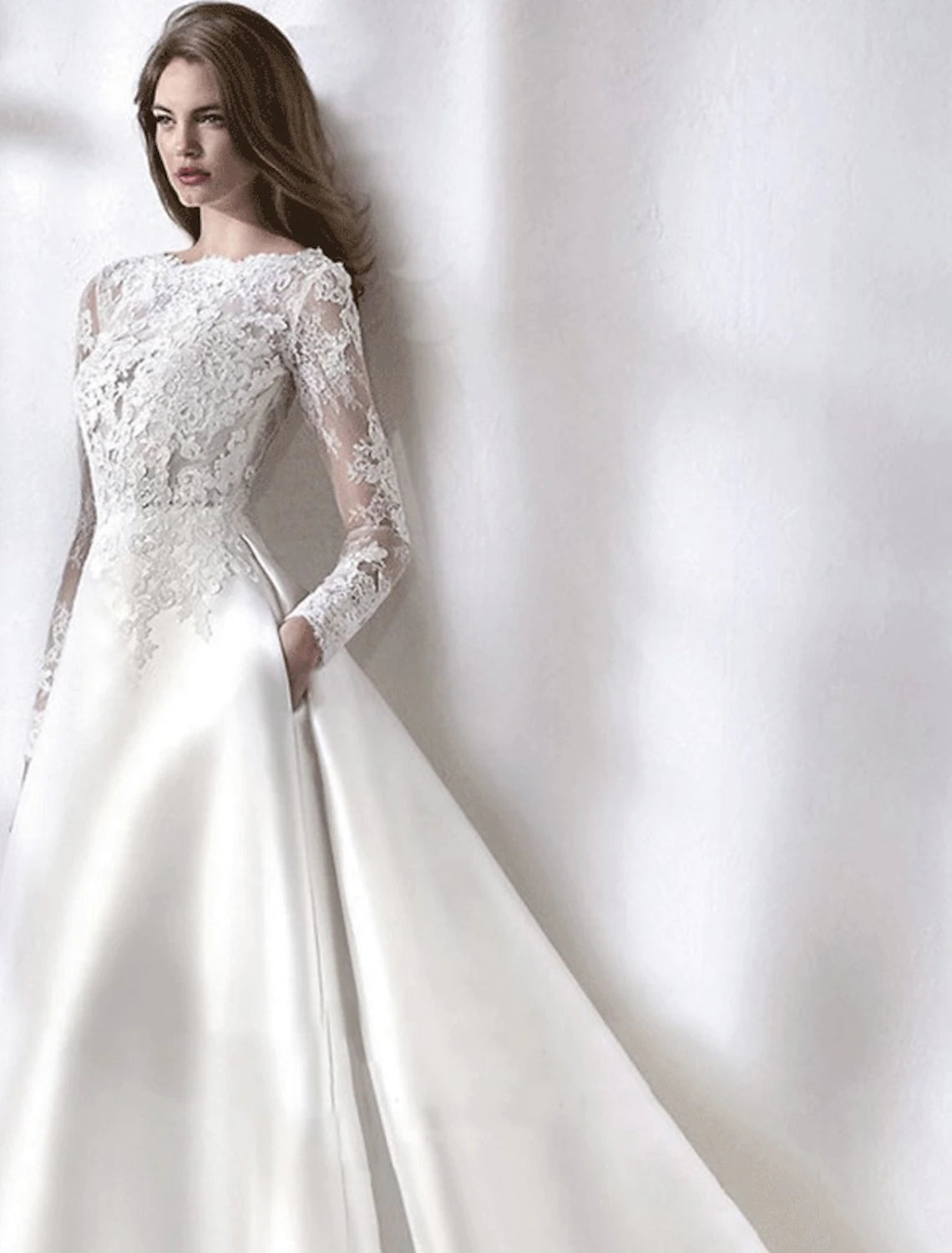 Luolandi Reception Formal Wedding Dresses A-Line Illusion Neck Long Sleeve Chapel Train Satin Bridal Gowns With Lace