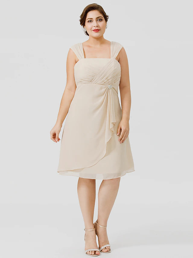 Luolandi Sheath / Column Mother of the Bride Dress Plus Size Elegant Straps Knee Length Chiffon Sheer Lace Sleeveless yes with Criss Cross Beautiful