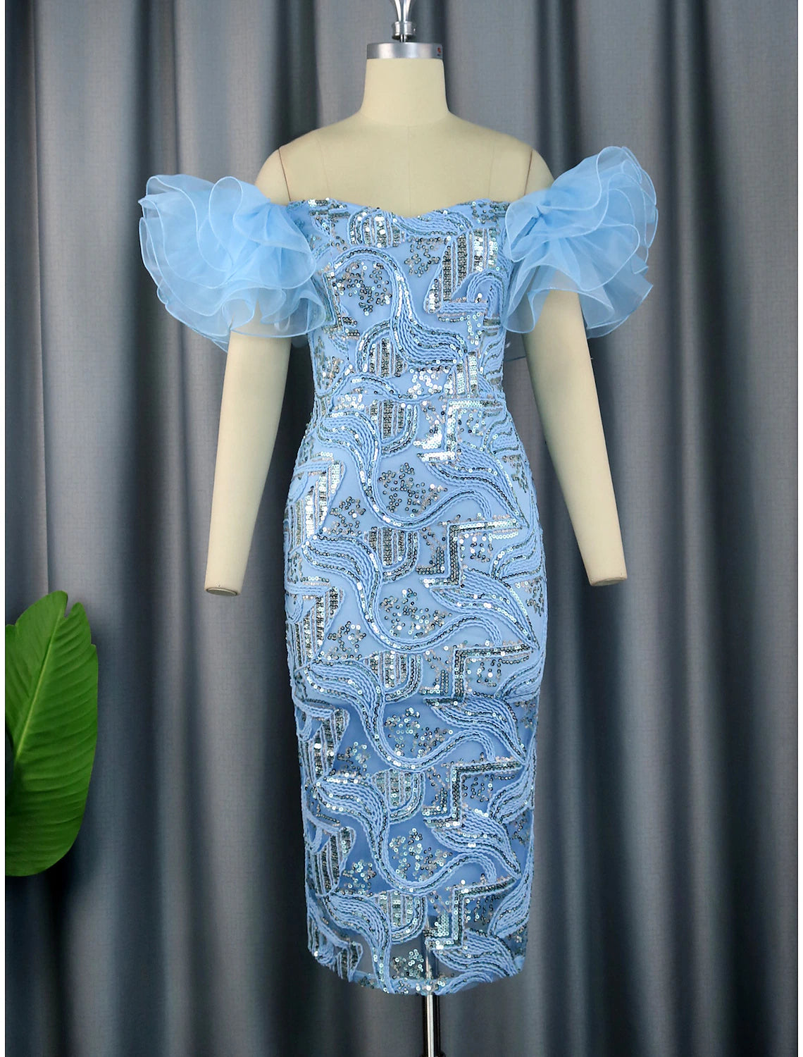 Luolandi Sheath / Column Party Dresses Floral Dress Cocktail Party Sleeveless Off Shoulder Sequined