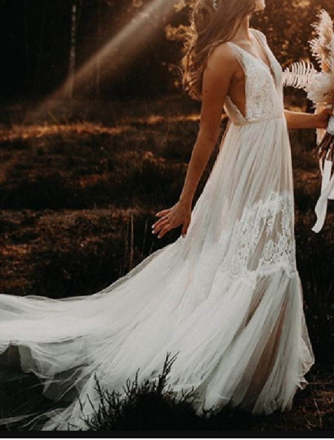 Luolandi Beach Boho Wedding Dresses A-Line V Neck Sleeveless Court Train Lace Bridal Gowns With Lace Fall Wedding Party