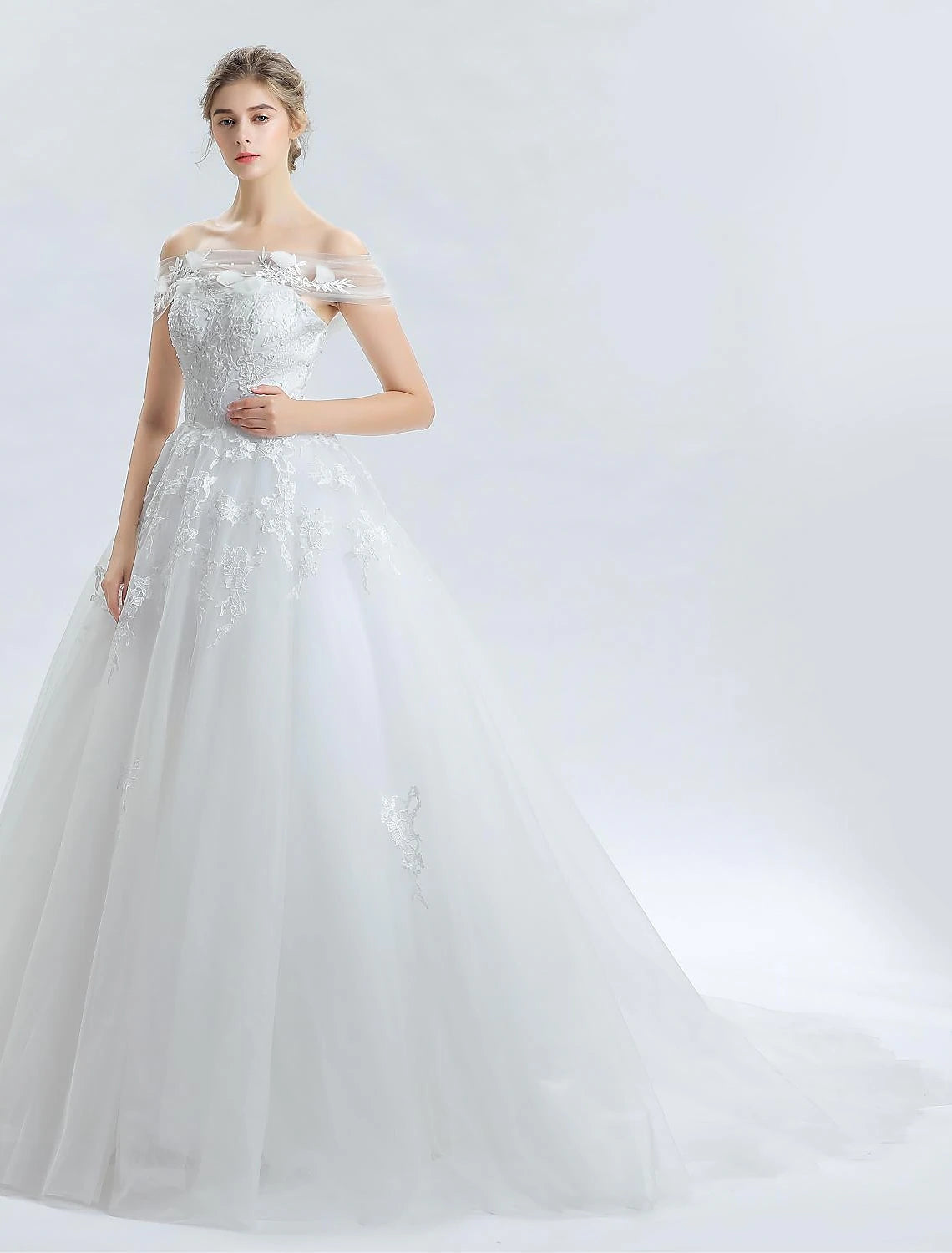 Luolandi Hall Wedding Dresses Ball Gown Off Shoulder Sleeveless Cathedral Train Satin Bridal Gowns