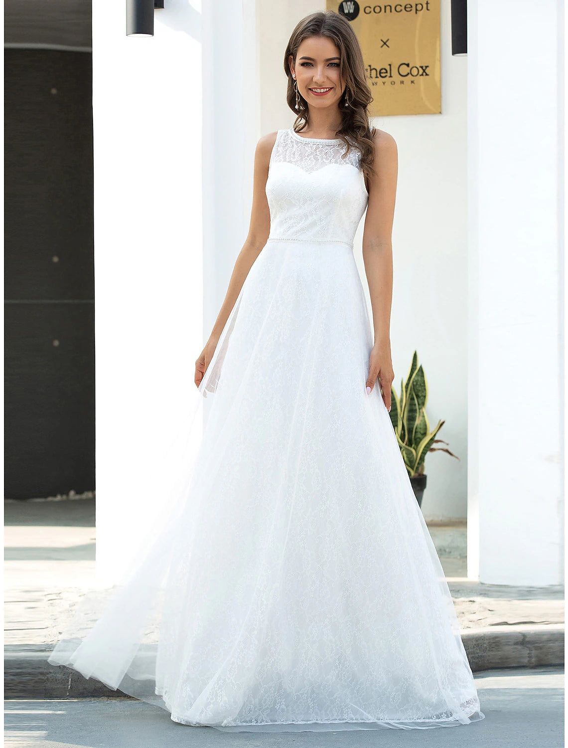 Luolandi Long Beach Wedding Dresses A-Line Scoop Neck Sleeveless Floor Length Lace Bridal Gowns With Lace
