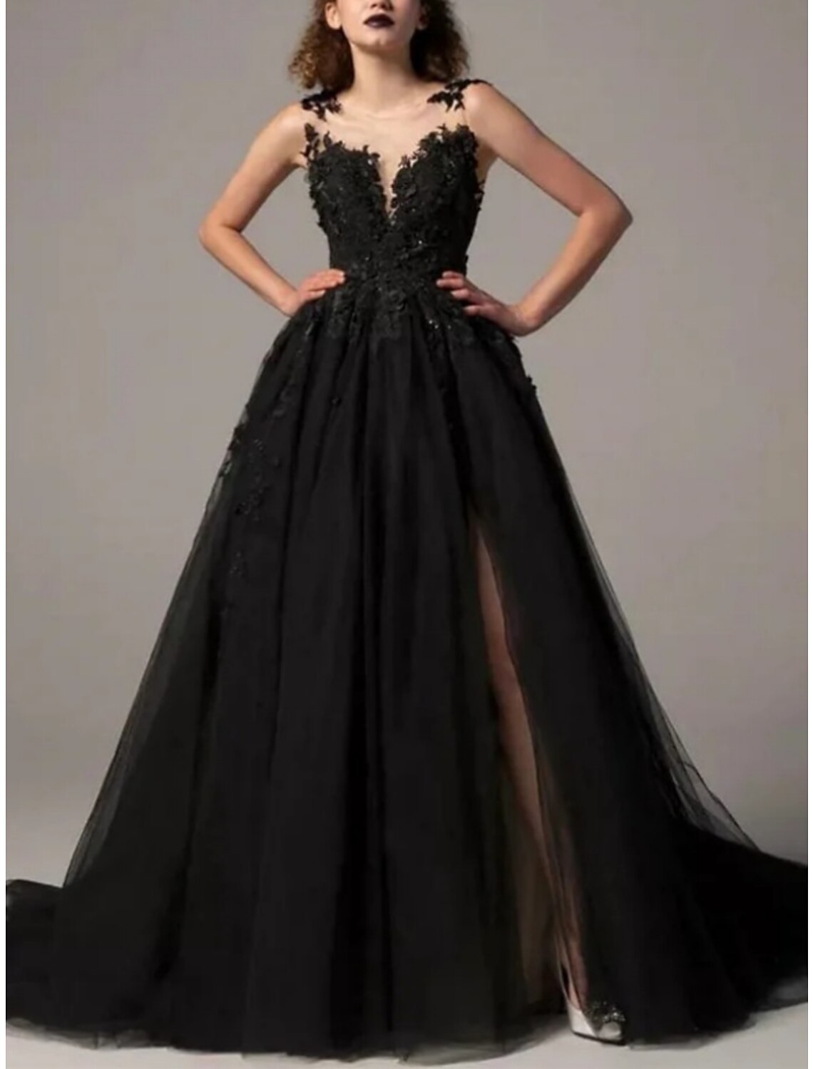 Luolandi A-Line Evening Gown Elegant Dress Formal Court Train Black Dress Sleeveless Illusion Neck Tulle with Pleats Slit