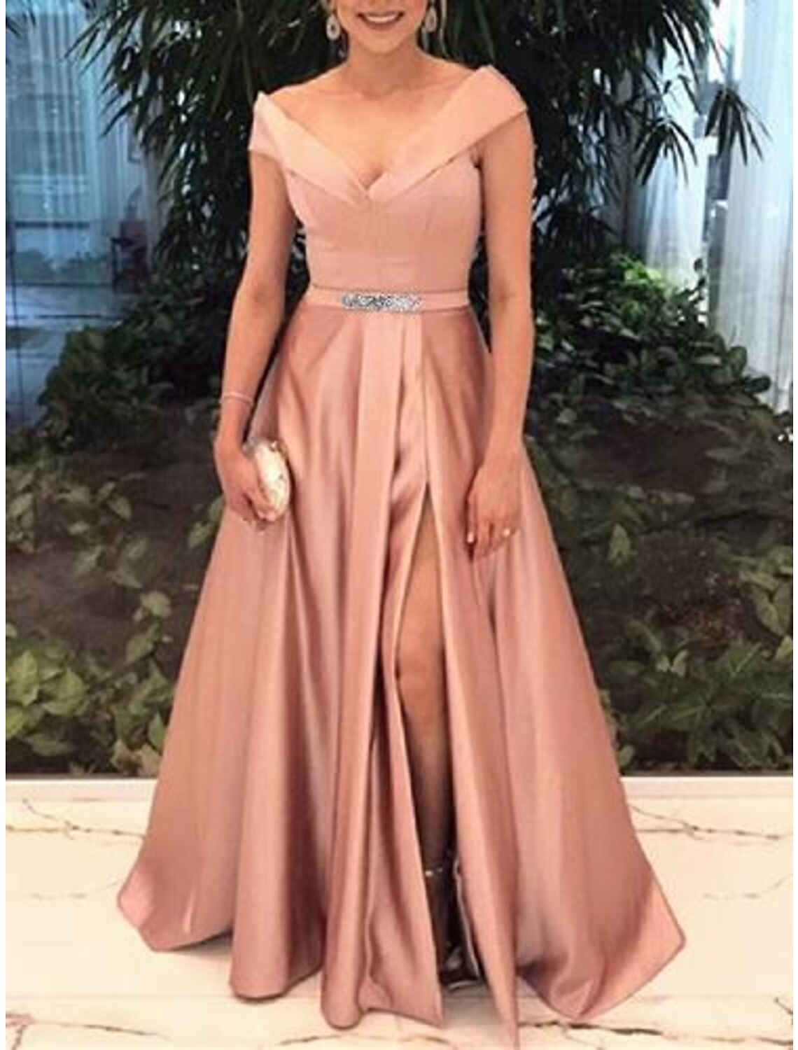 Luolandi A-Line Elegant Prom Formal Evening Valentine's Day Dress Off Shoulder Short Sleeve Sweep / Brush Train Satin with Split