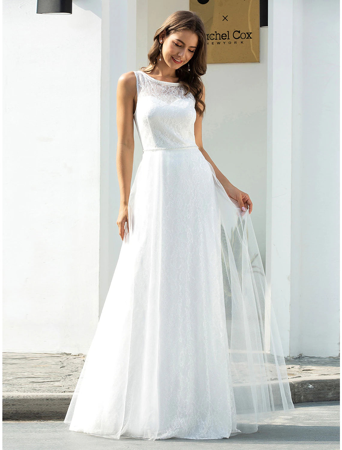 Luolandi Long Beach Wedding Dresses A-Line Scoop Neck Sleeveless Floor Length Lace Bridal Gowns With Lace