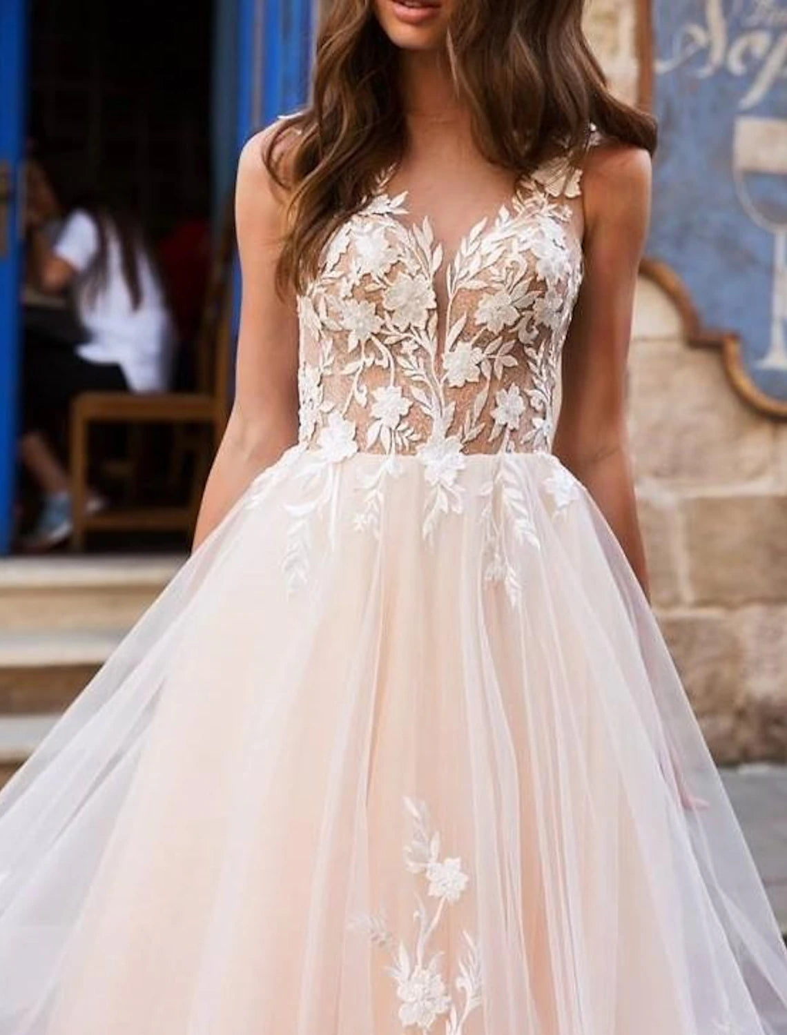Luolandi Beach Open Back Sexy Wedding Dresses A-Line V Neck Sleeveless Court Train Lace Bridal Gowns With Appliques Summer Fall Wedding