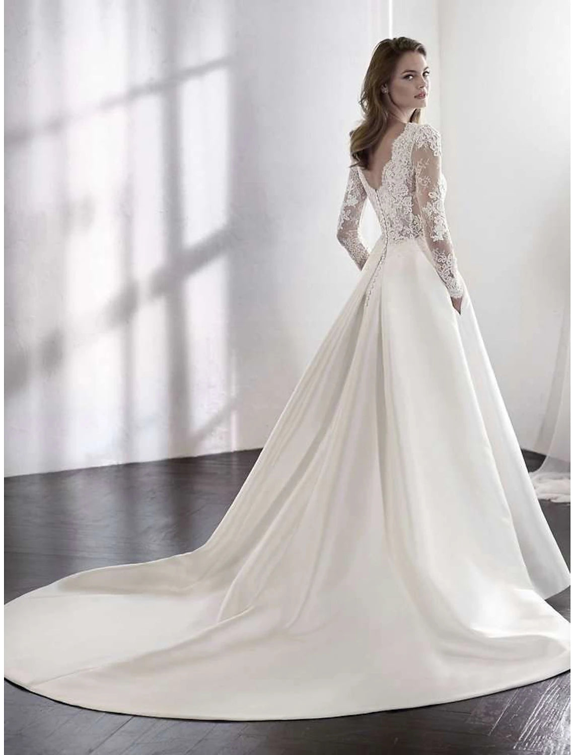 Luolandi Reception Formal Wedding Dresses A-Line Illusion Neck Long Sleeve Chapel Train Satin Bridal Gowns With Lace