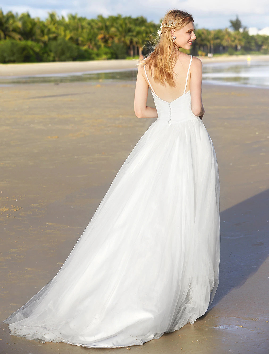 Luolandi Beach Wedding Dresses A-Line Spaghetti Strap Sleeveless Sweep / Brush Train Chiffon Bridal Gowns With Sashes