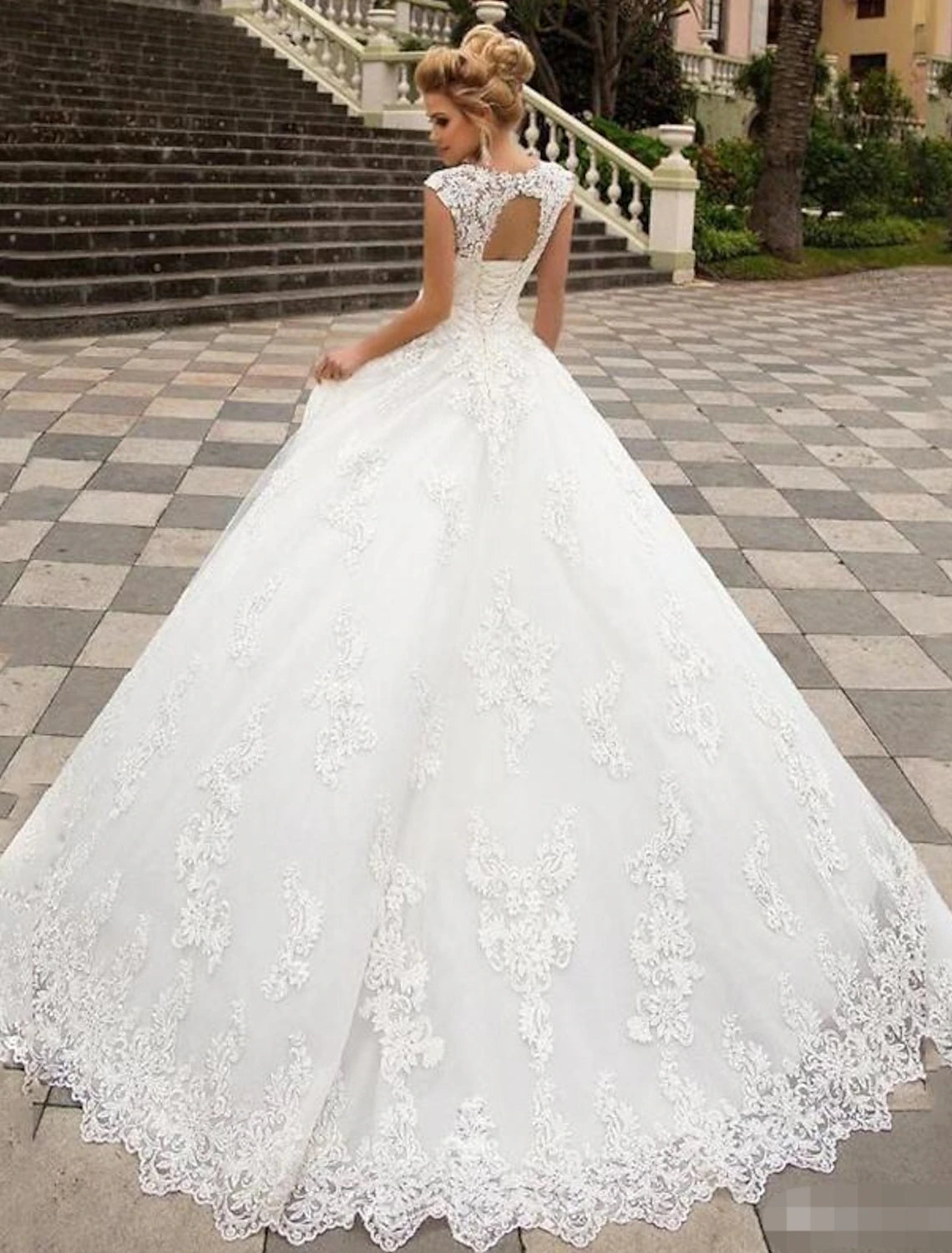 Luolandi Engagement Open Back Formal Wedding Dresses Ball Gown Illusion Neck Cap Sleeve Sweep / Brush Train Lace Bridal Gowns