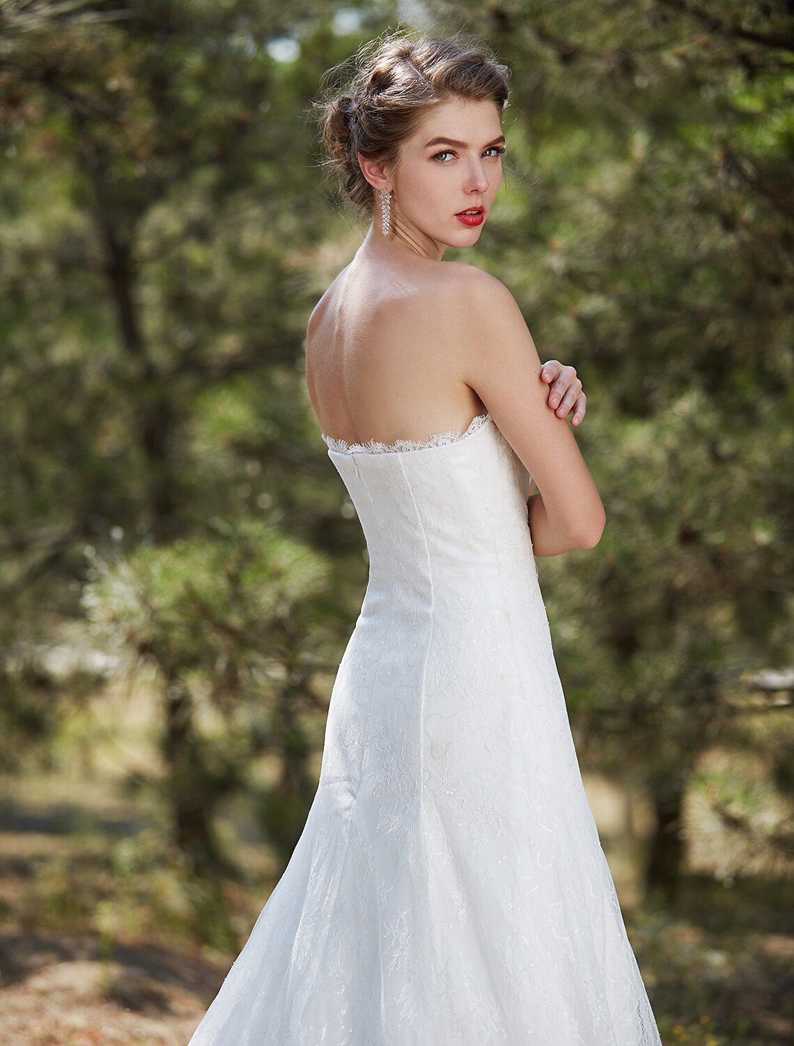Luolandi Wedding Dresses A-Line Strapless Sleeveless Court Train Satin Bridal Gowns