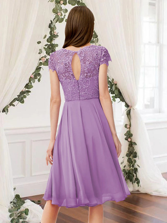 Luolandi A-Line Bridesmaid Dress Jewel Neck Sleeveless Elegant Knee Length Chiffon / Lace
