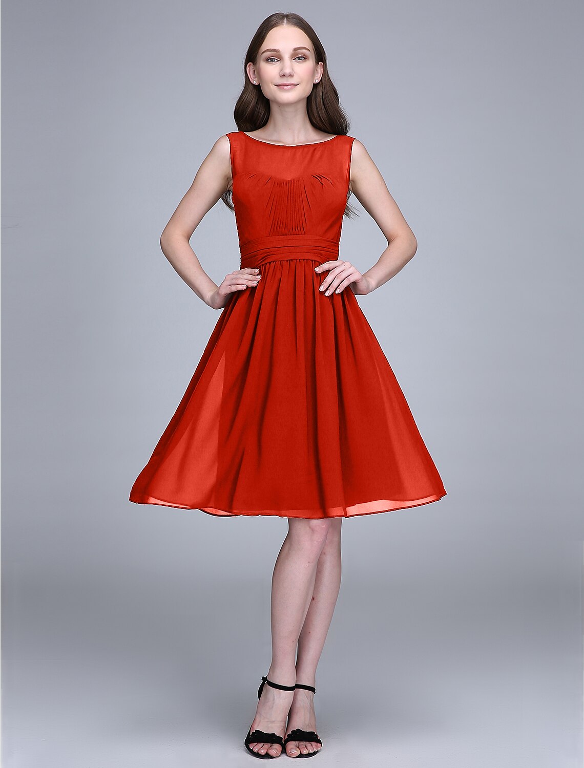 Luolandi Bridesmaid Dress Jewel Neck Sleeveless Knee Length Chiffon with Ruched