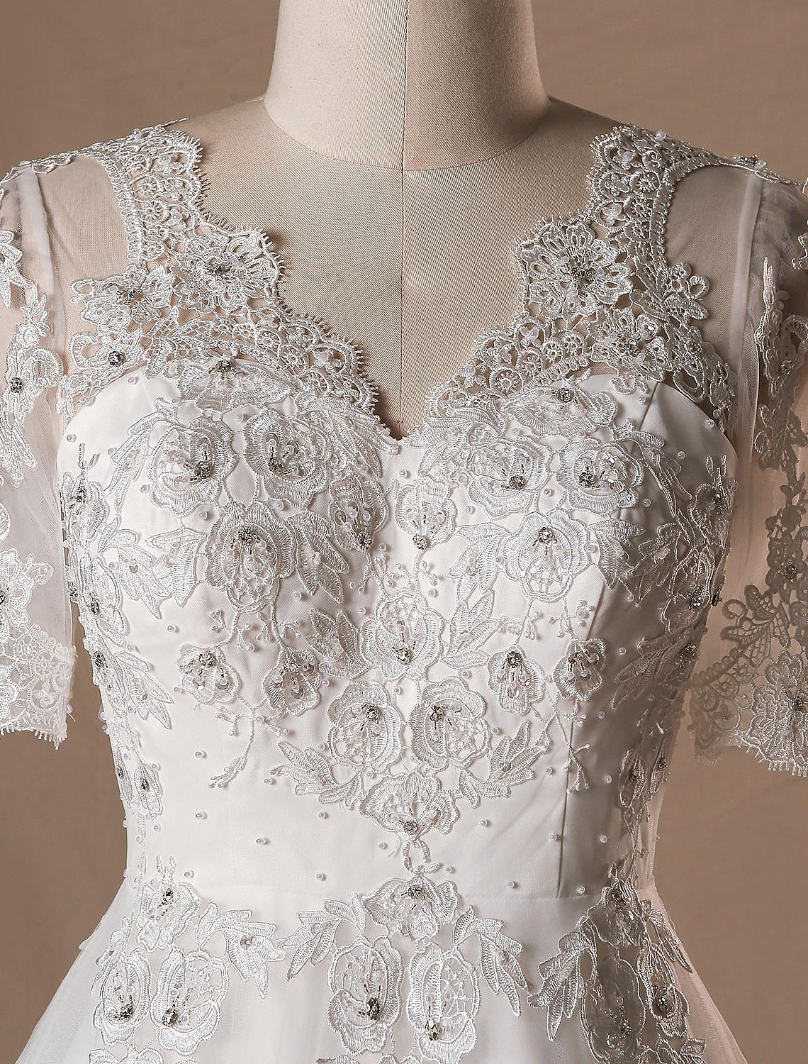 Luolandi Hall Wedding Dresses A-Line V Neck Half Sleeve Cathedral Train Satin Bridal Gowns With Lace