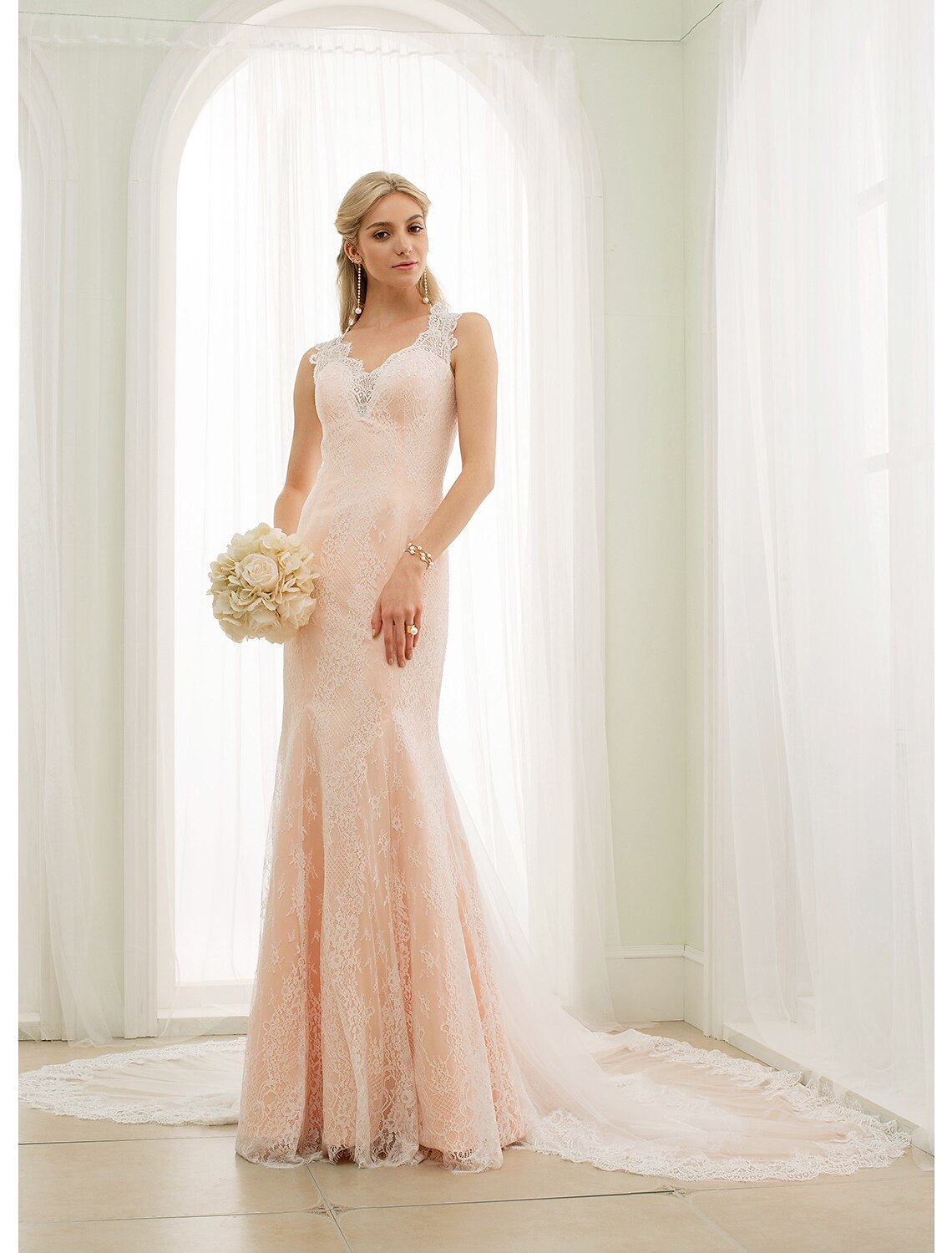 Luolandi Hall Wedding Dresses Mermaid / Trumpet Plunging Neck Sleeveless Chapel Train Lace Bridal Gowns With Buttons