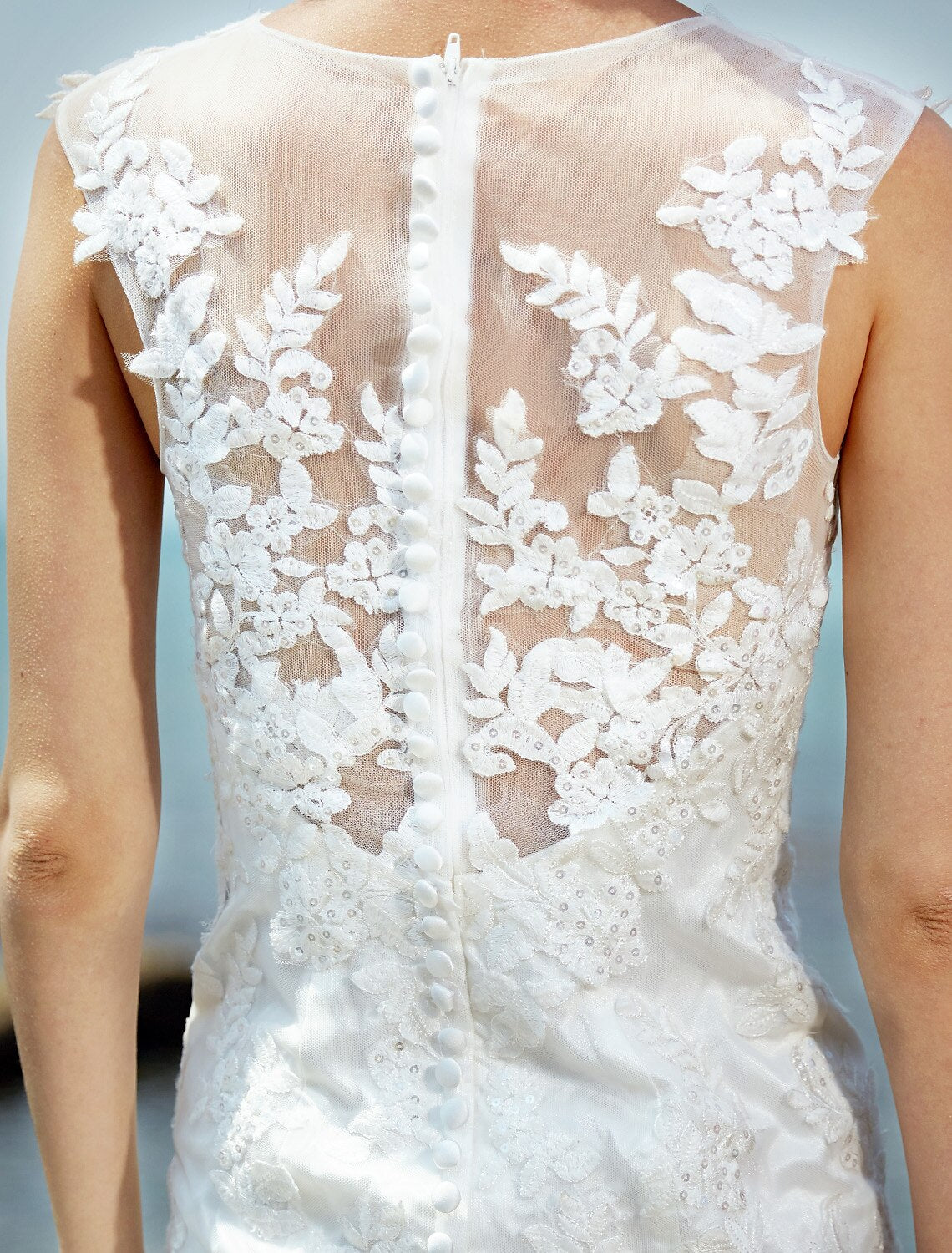 Luolandi Mermaid / Trumpet Bateau Neck Sweep / Brush Train Lace / Tulle Made-To-Measure Wedding Dresses with Lace