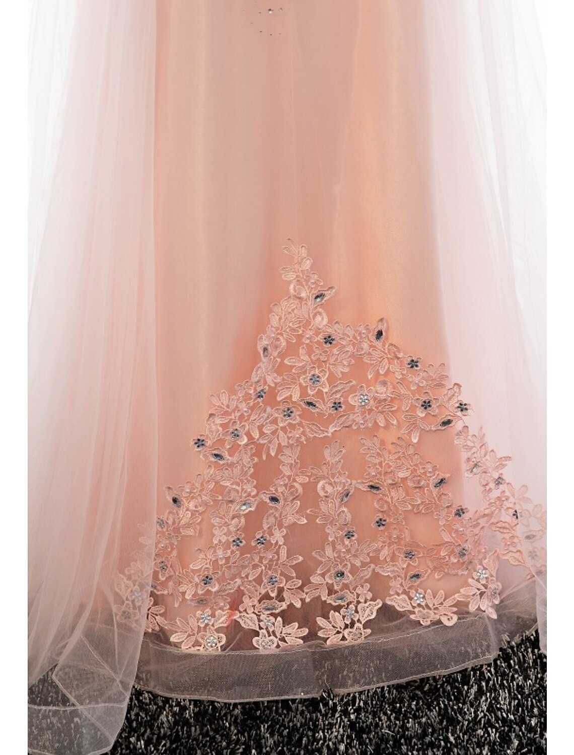 Luolandi Sheath / Column Dress Wedding Guest Floor Length Sleeveless Illusion Neck Satin with Crystals