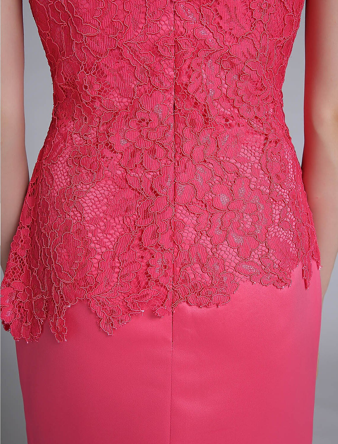 Luolandi Mermaid / Trumpet Mother of the Bride Dress Elegant V Neck Sweep / Brush Train Lace Short Sleeve Charming Evening Party Dress