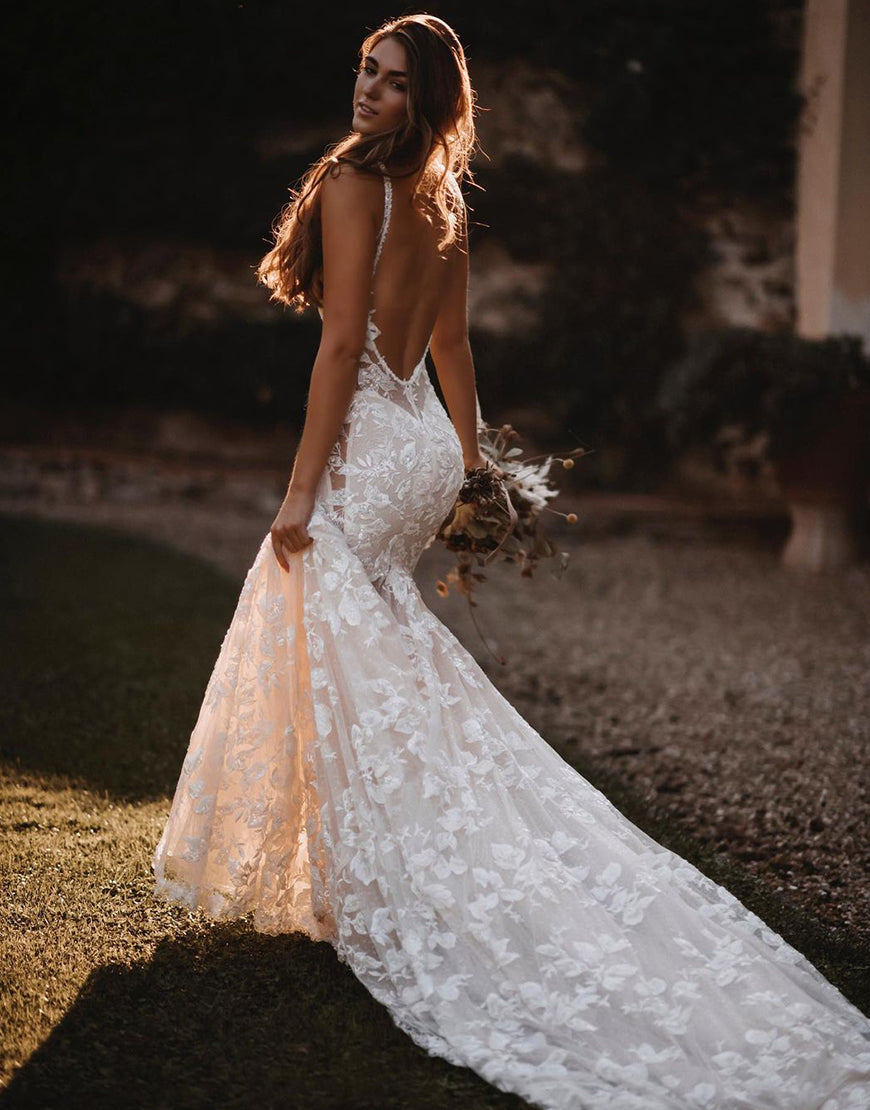 Luolandi Mermaid Backless Boho Wedding Dress with V-neck Open Back Sexy