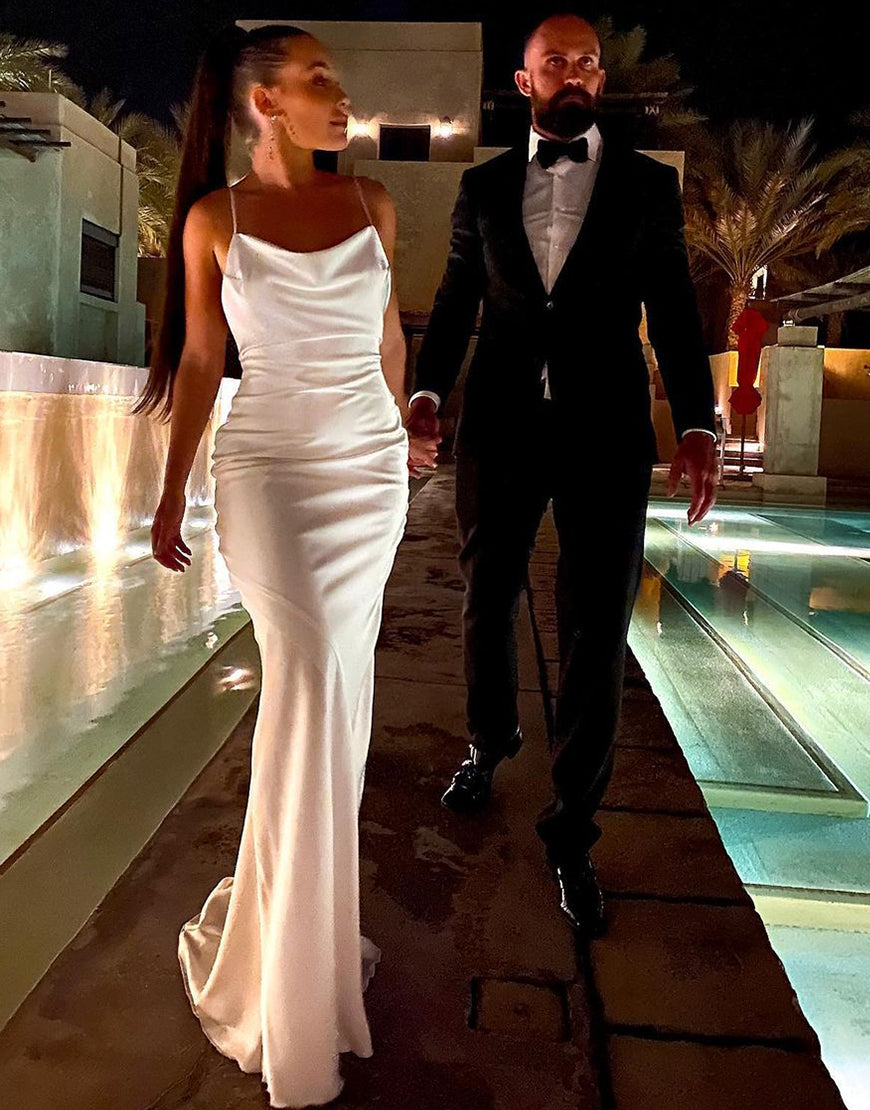 Luolandi Simple Cowl Neck Beach Wedding Dress Floor Length Pure Color Ivory Sexy