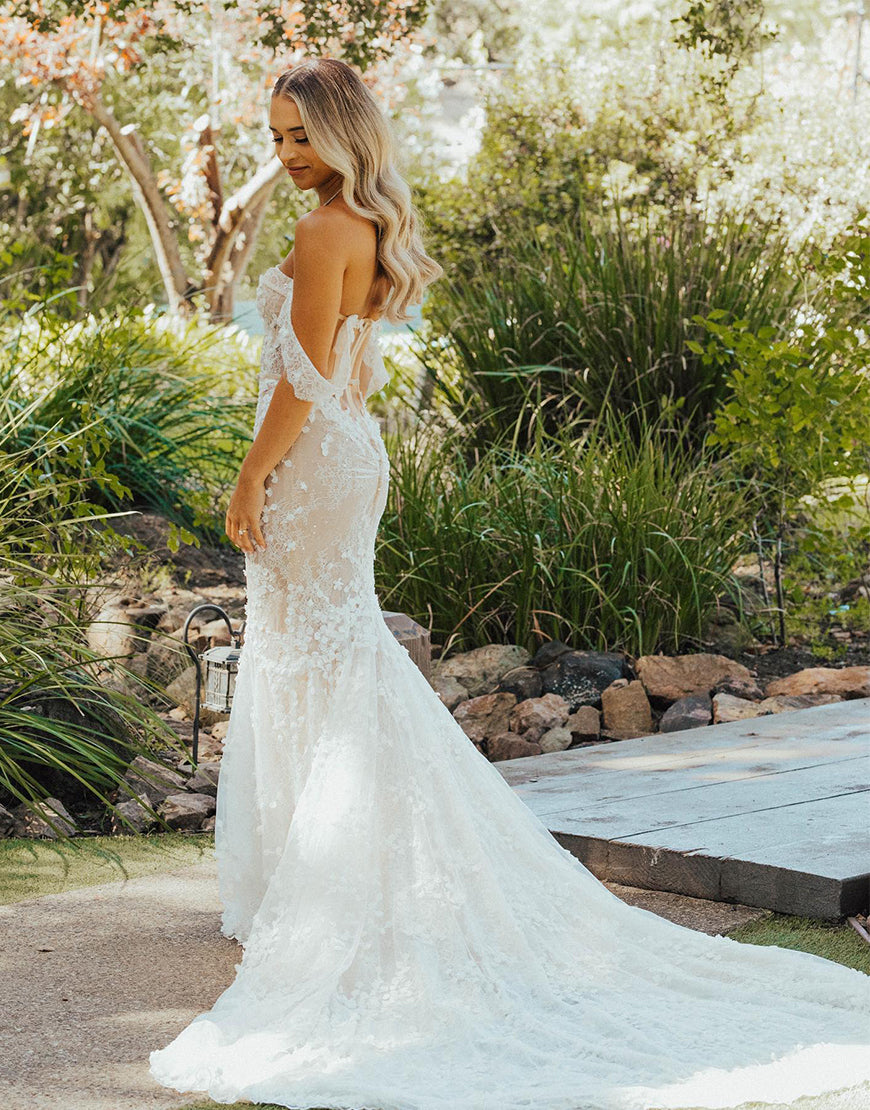 Luolandi Corset Style Slim Fit Sweetheart Tulle Bridal Wedding Gown Off Shoulder