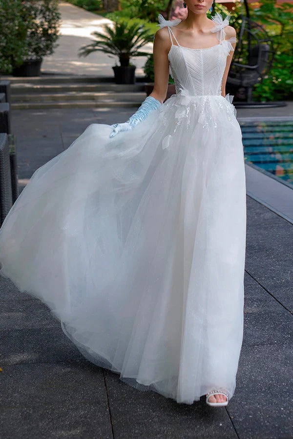 Luolandi A simple wedding dress with thin shoulder straps beads Floor Length Without gloves