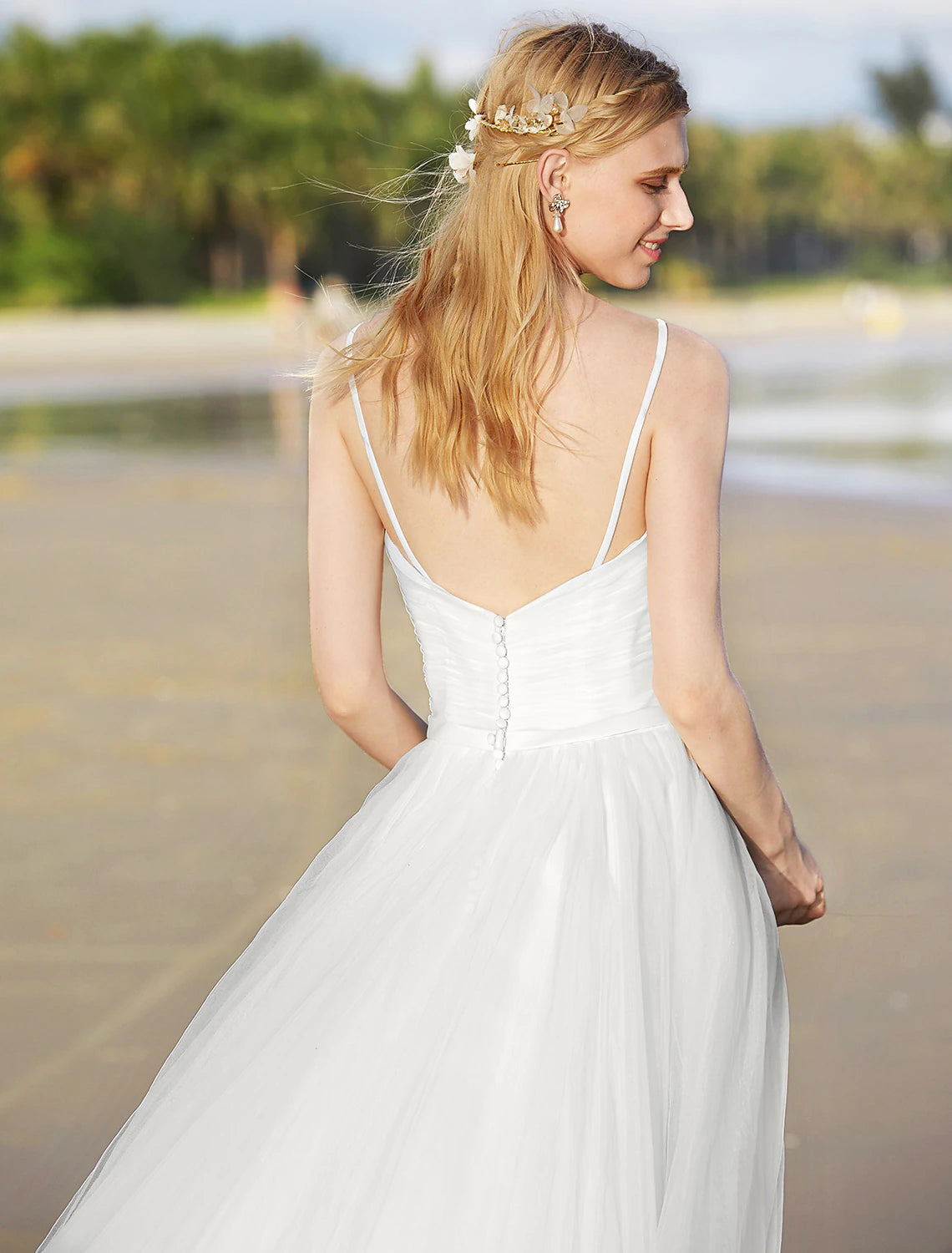 Luolandi Beach Wedding Dresses A-Line Spaghetti Strap Sleeveless Sweep / Brush Train Chiffon Bridal Gowns With Sashes