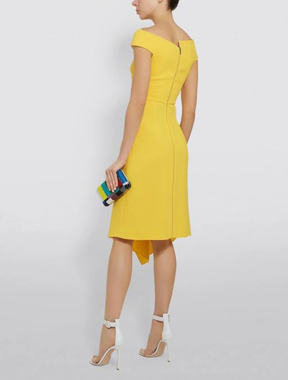 Luolandi Sheath / Column Elegant Holiday Cocktail Party Dress Boat Neck Short Sleeve Knee Length