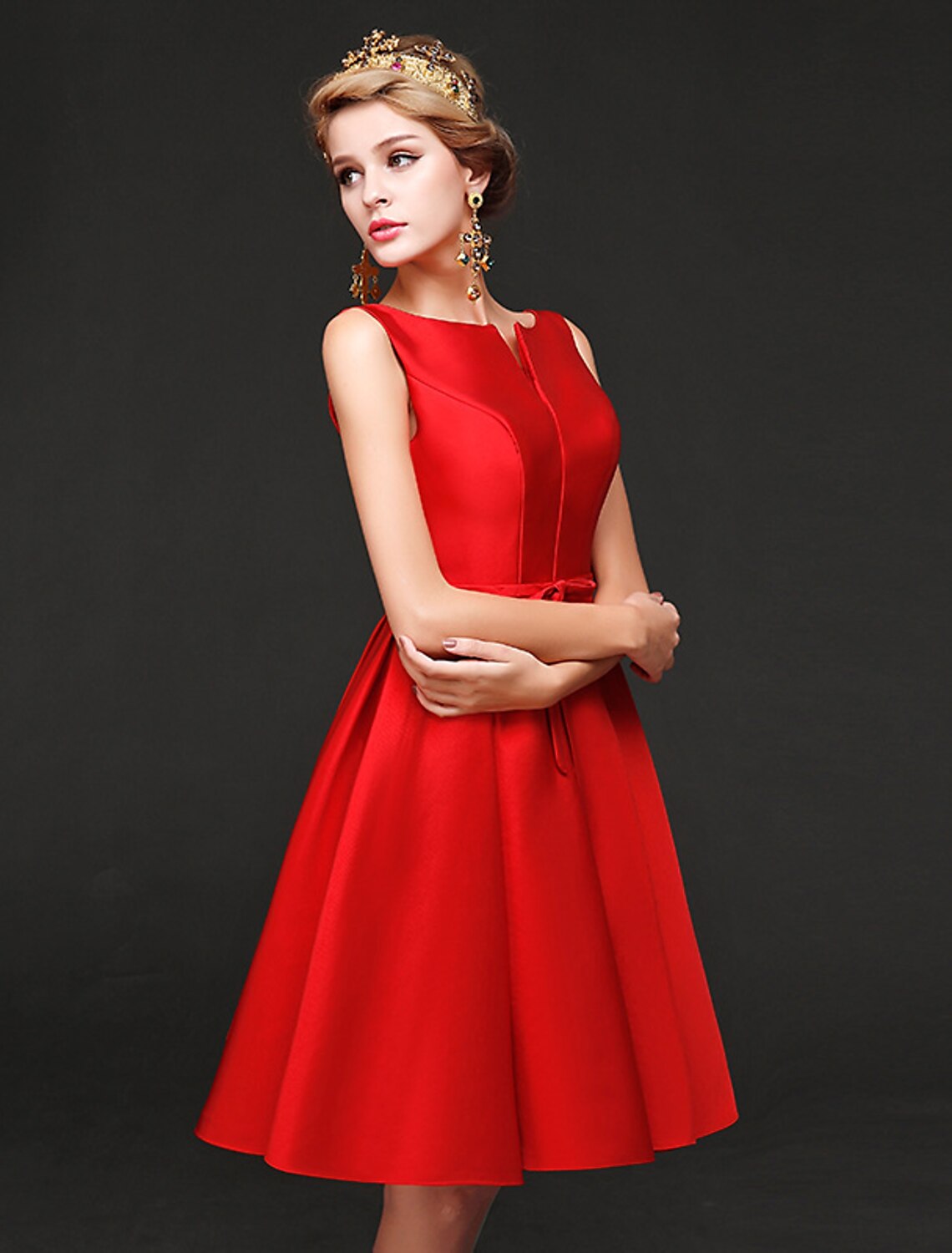 Luolandi A-Line Cocktail Dresses Minimalist Dress Homecoming Short / Mini Sleeveless Jewel Neck Satin with Sash / Ribbon